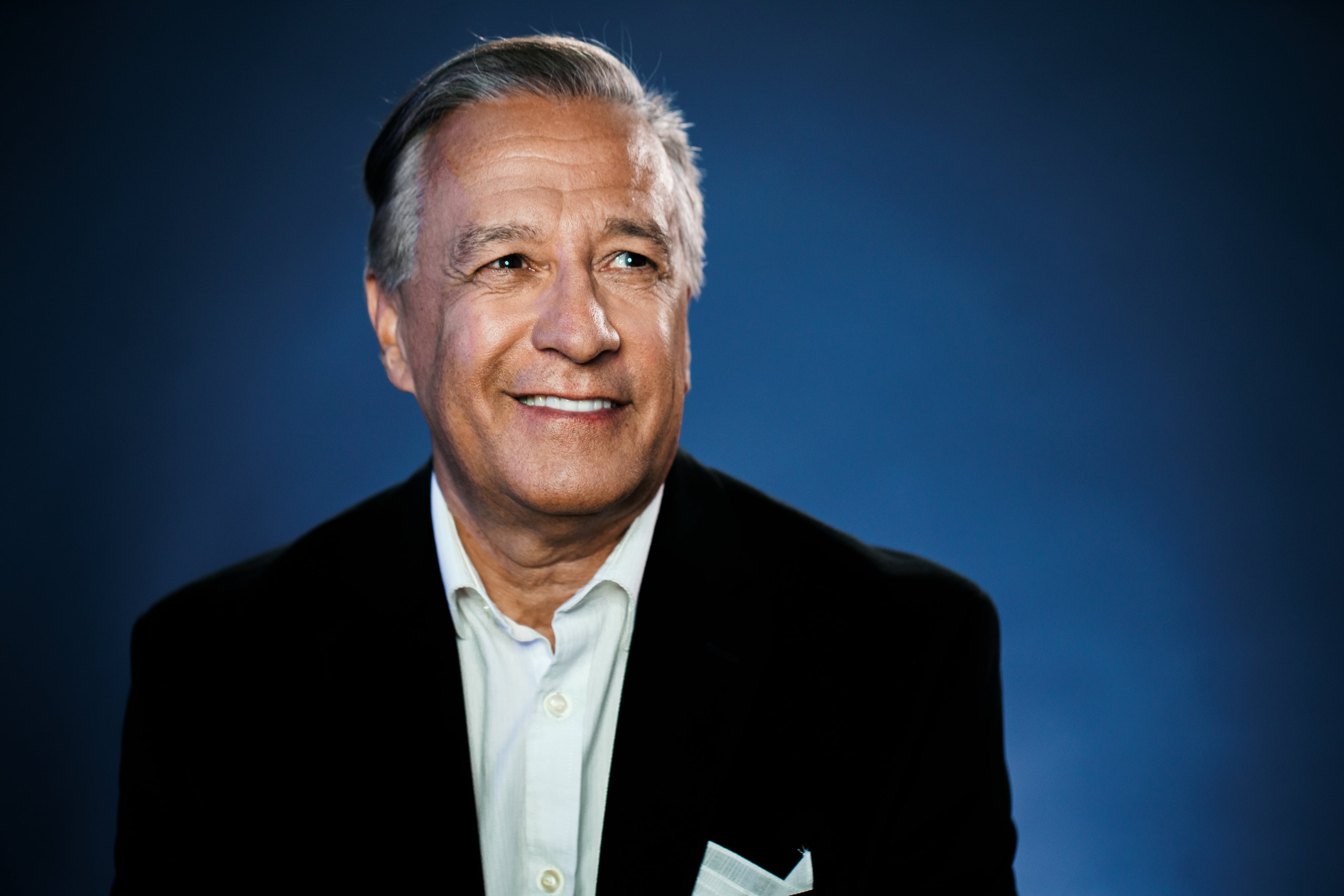 files/smiling-business-man.jpg